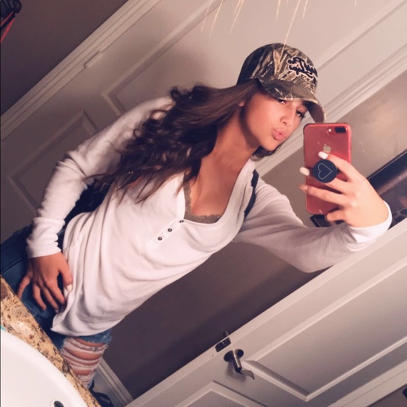 Meet your Posher, Faith - Picture 1 of 1